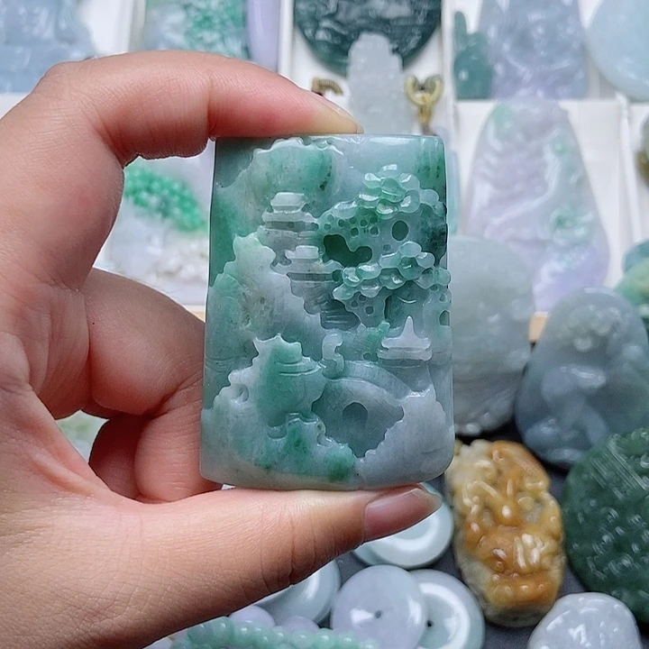 翡翠未镶嵌吊坠(不含链)翡翠