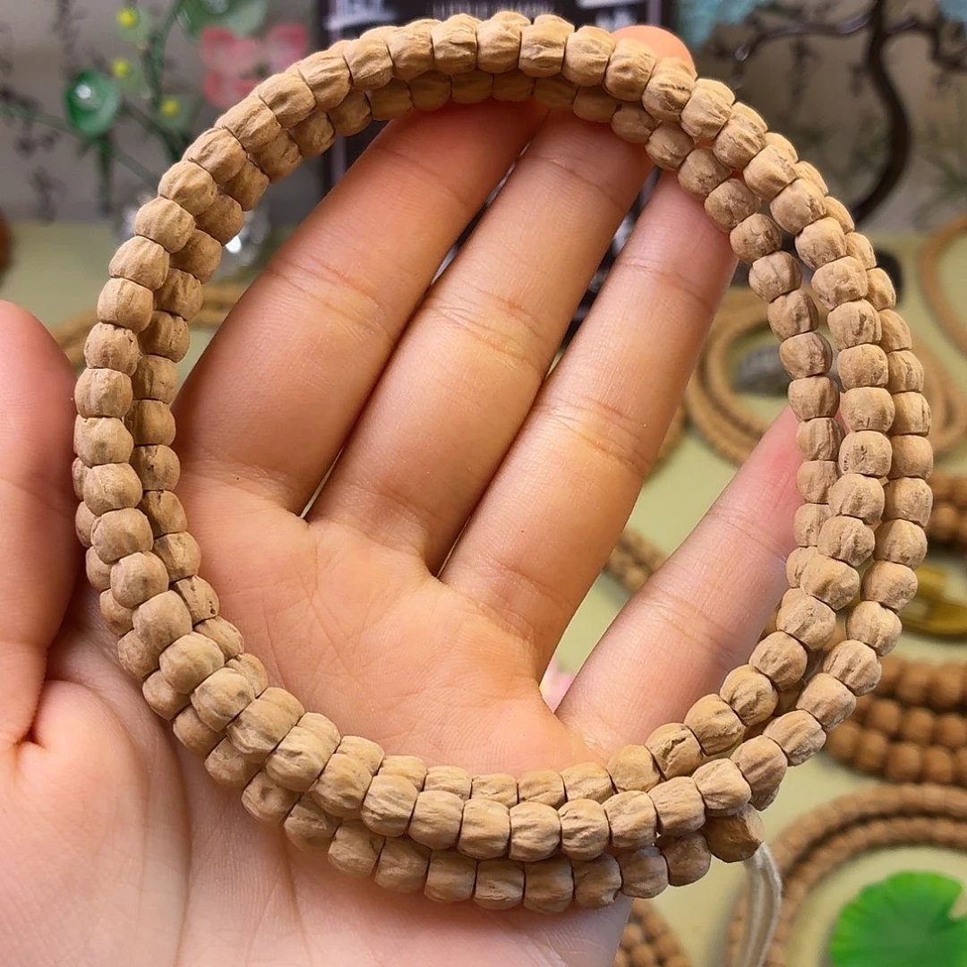 甲***丁柏香籽/百香籽吊坠方块顺