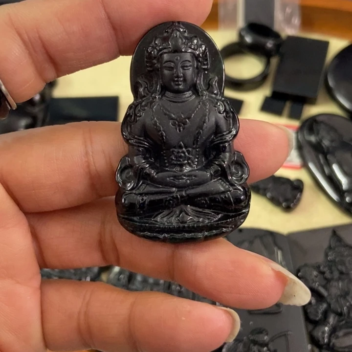 翡翠颈饰未镶嵌墨翠度母