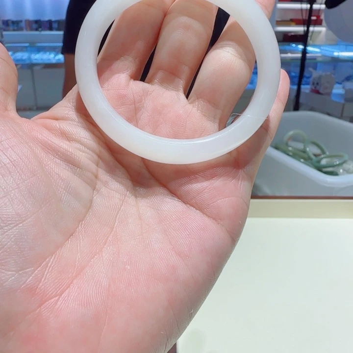 未镶嵌手镯和田玉39