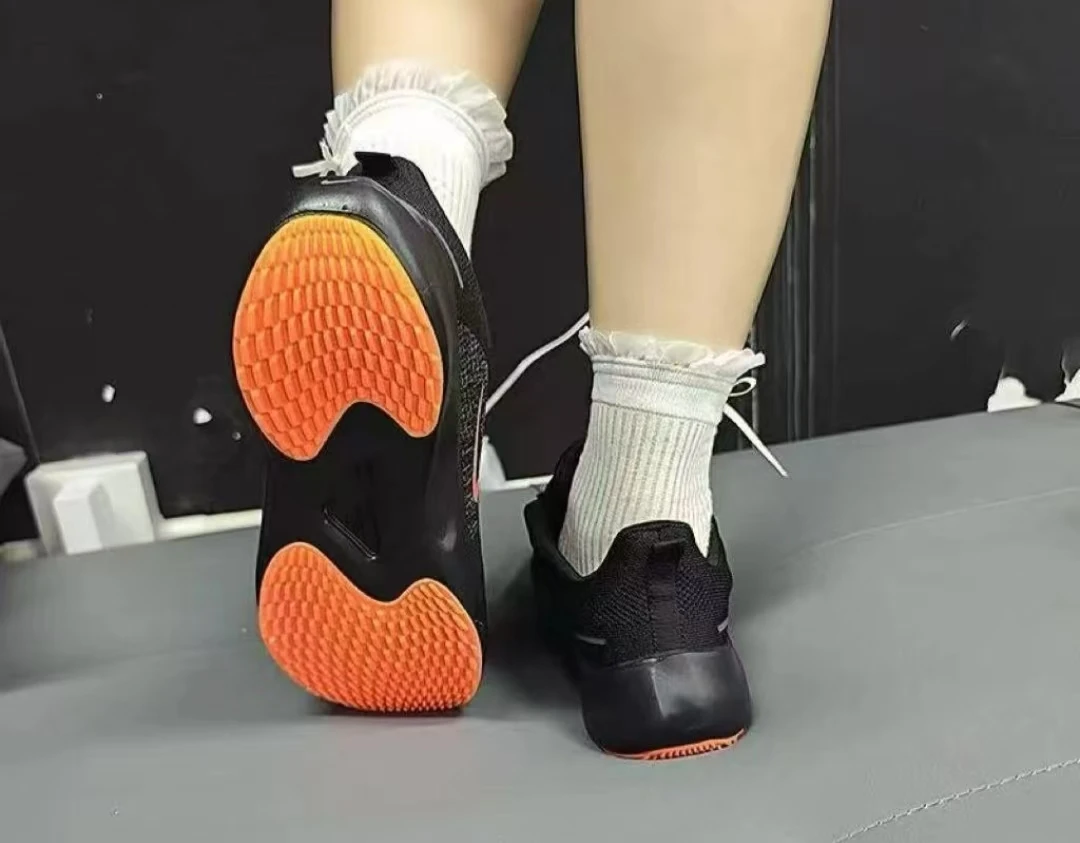 男女同款运动鞋轻便透气尼柯托春夏季跑步鞋
