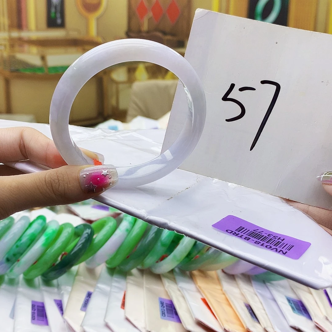 翡翠未镶嵌手镯hggh