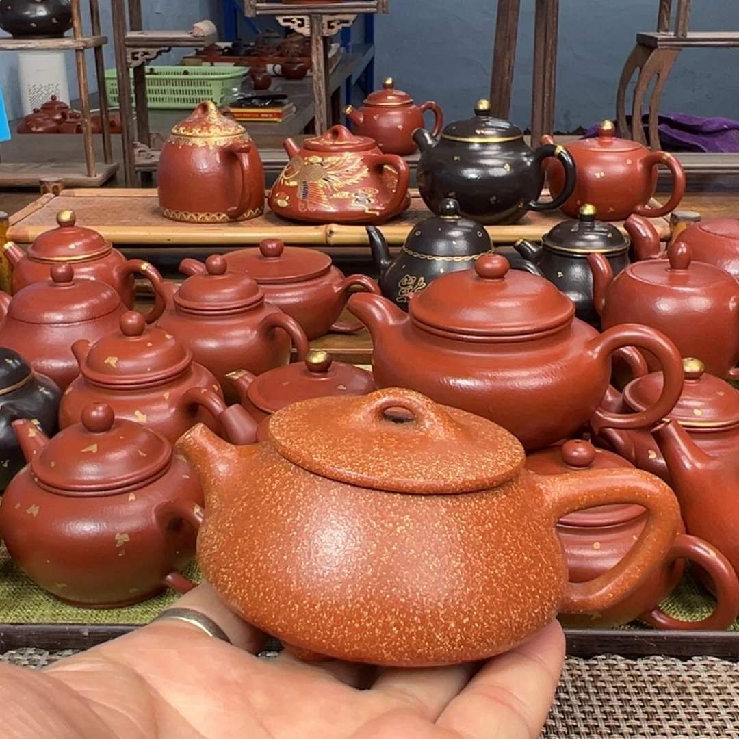 茶壶紫砂红降坡小品100 c《微瑕