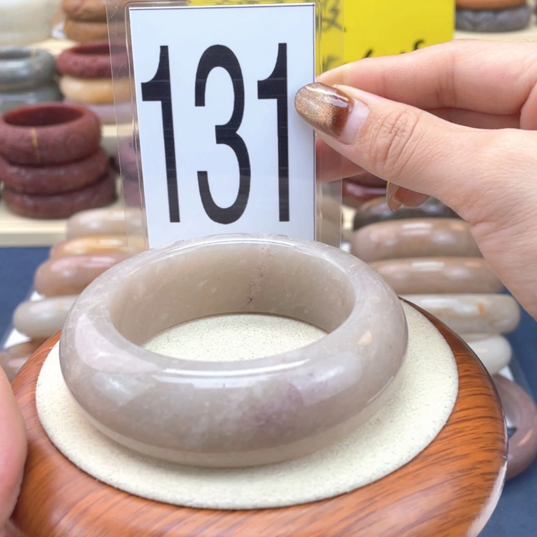 【闪购商品】石英质玉手镯未镶嵌