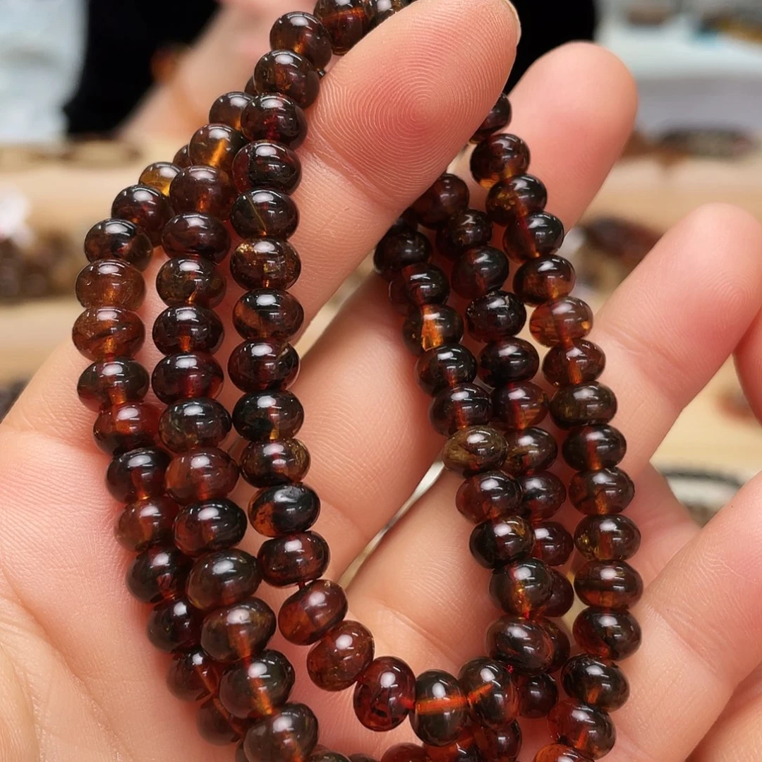 未镶嵌琥珀裸石六