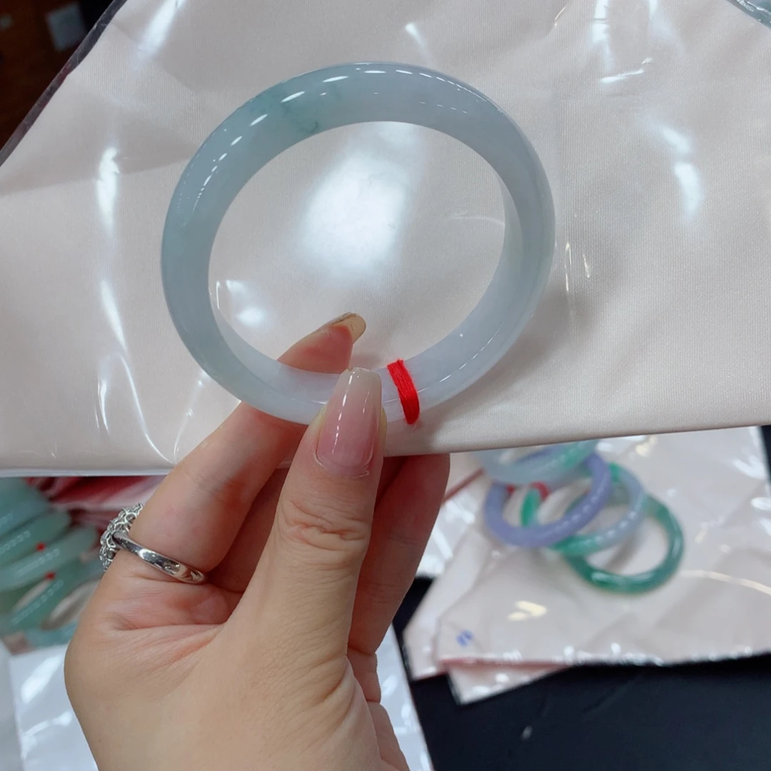 翡翠手镯未镶嵌遥*买断