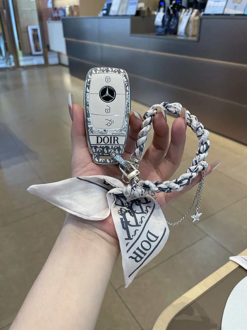 【奔驰】新E级C级S级E300L/GLC/GLE/GLA级C200L/GLC260车钥匙套包壳