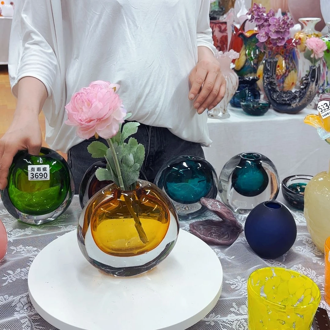 微瑕安妮花瓶花器摆件