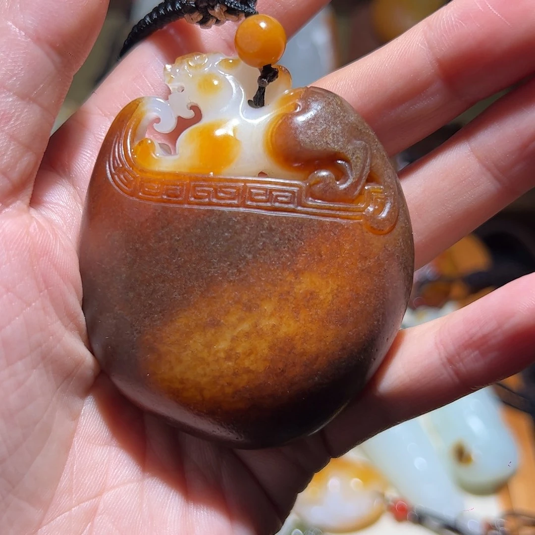 颈饰未镶嵌和田玉憨**生