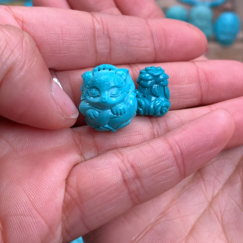 【闪购商品】绿松石雕刻未镶嵌控**宝