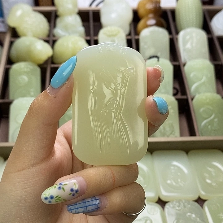 昆仑石关公山水牌