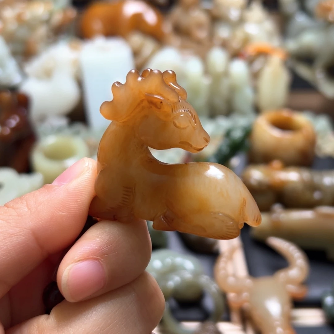 和田玉（糖玉）颈饰未镶嵌