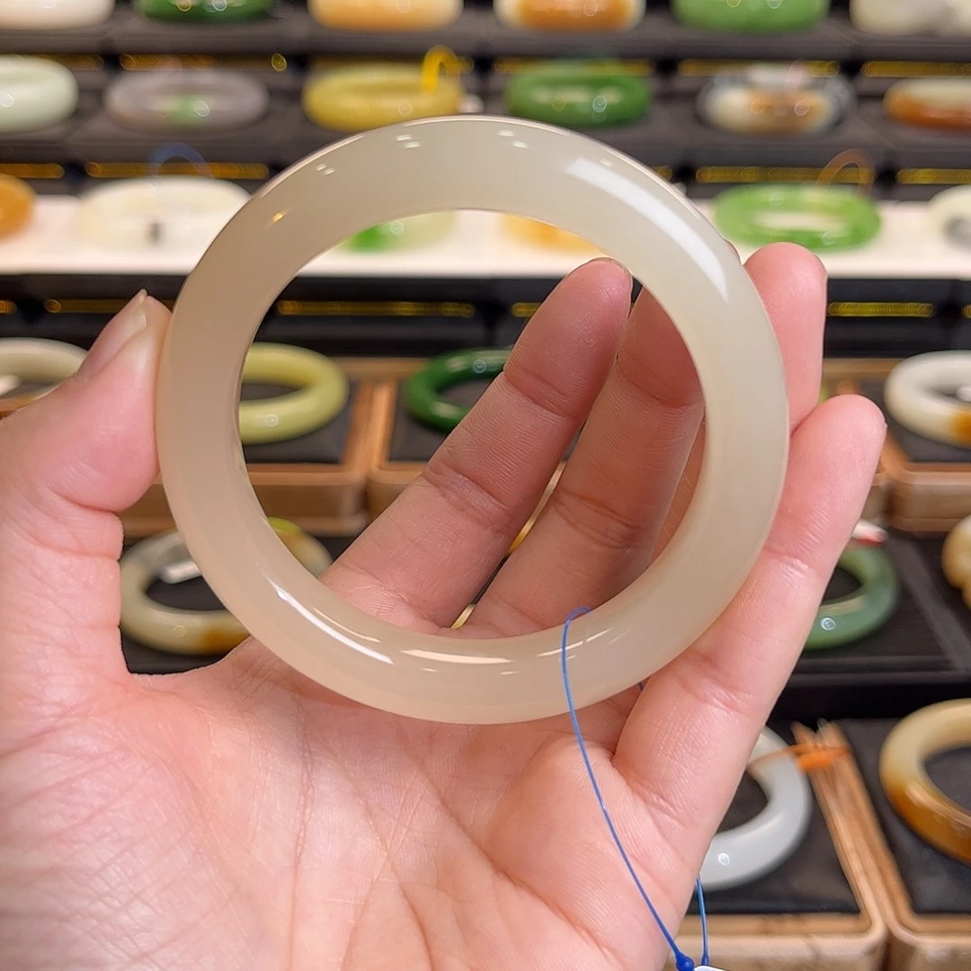 和田玉未镶嵌手镯高冰种正粉