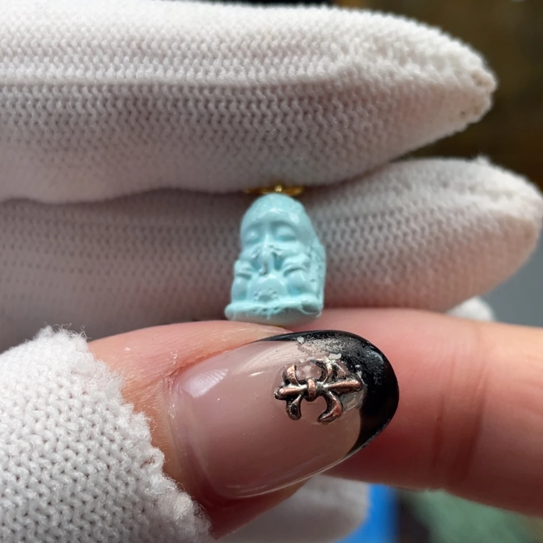 绿松石未镶嵌挂件