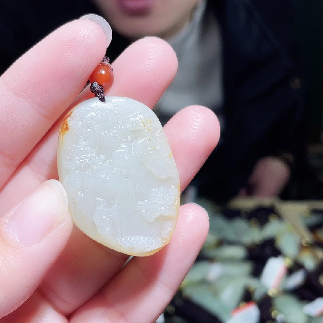 和田玉颈饰未镶嵌