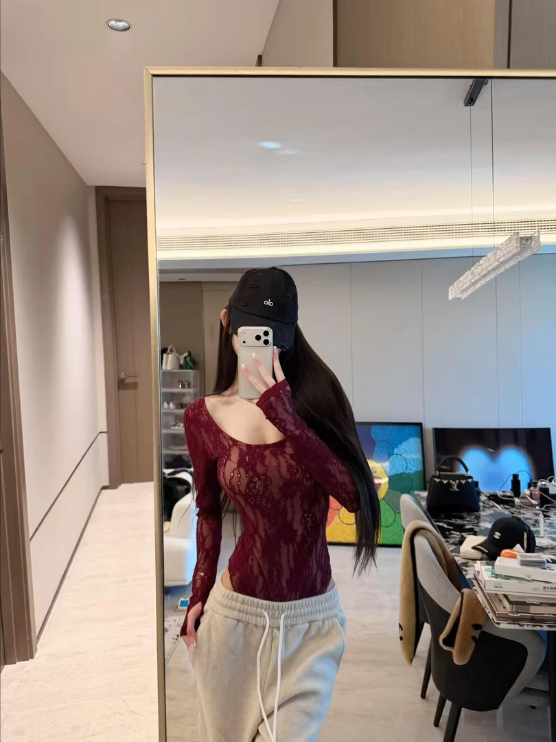 辣妹方领蕾丝连体衣秋冬新款长袖镂空性感上衣修身打底衫+休闲裤