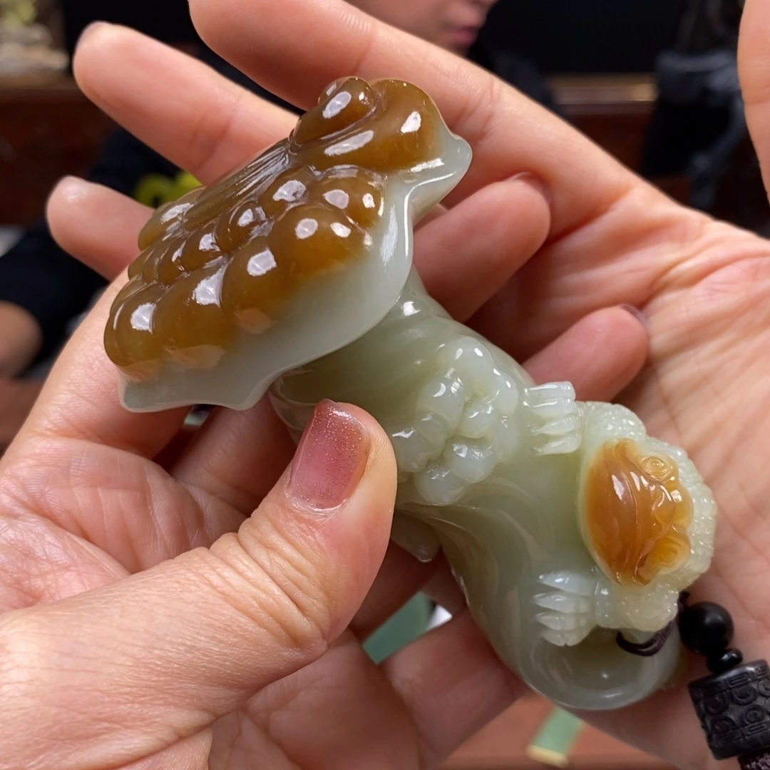 ゞ***→和田玉未镶嵌把件