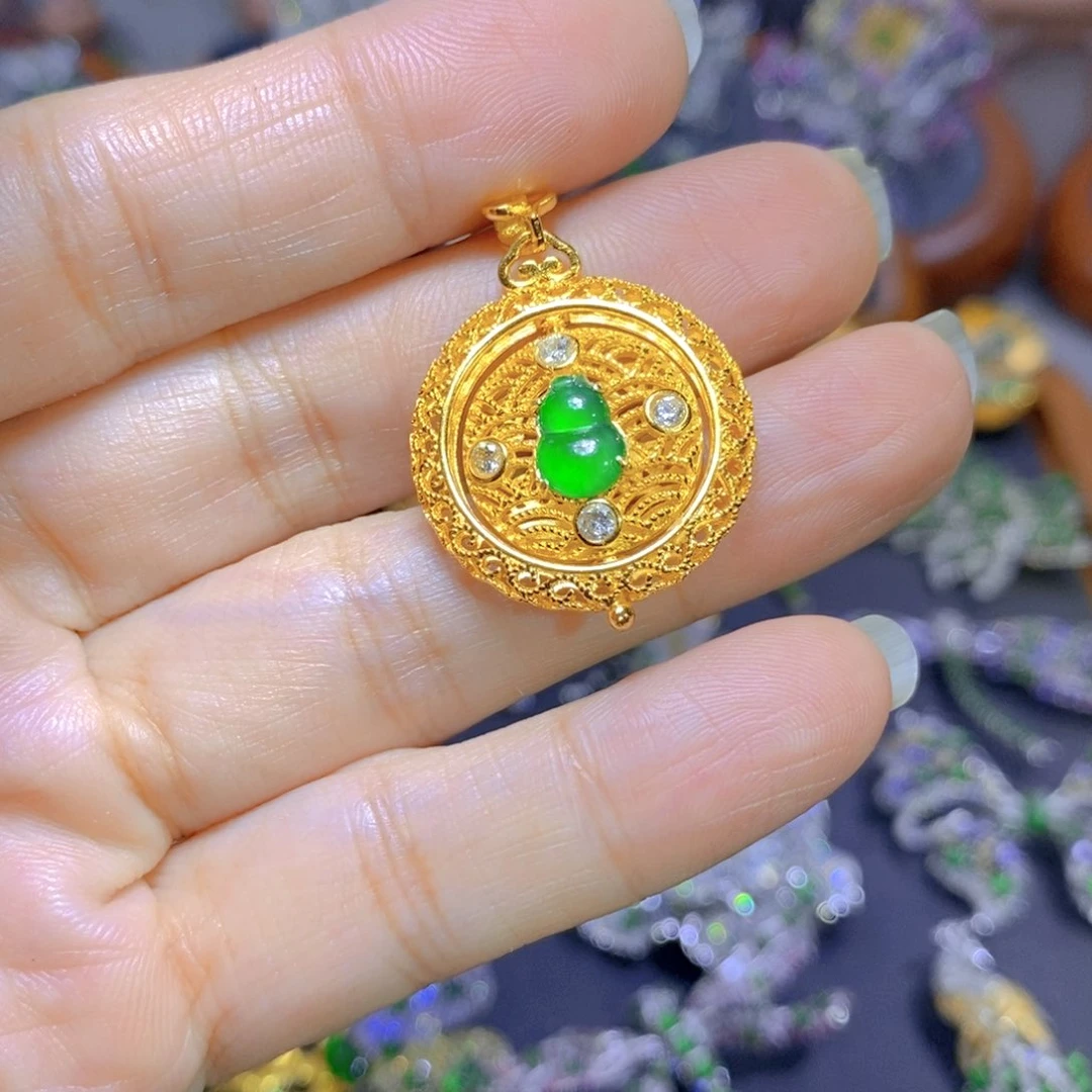 翡翠颈饰银S925镶嵌天然翡翠