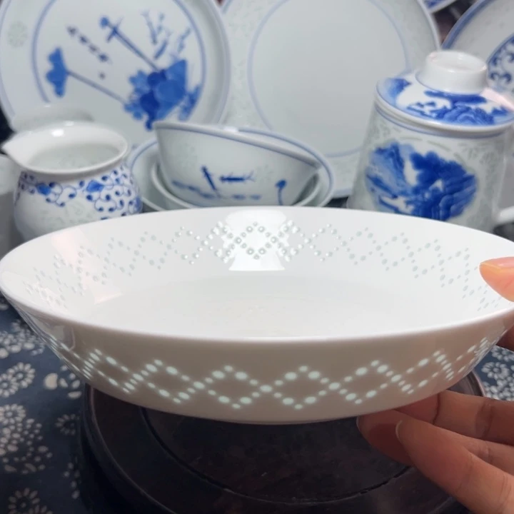 纯白雕刻雕刻8寸盘子