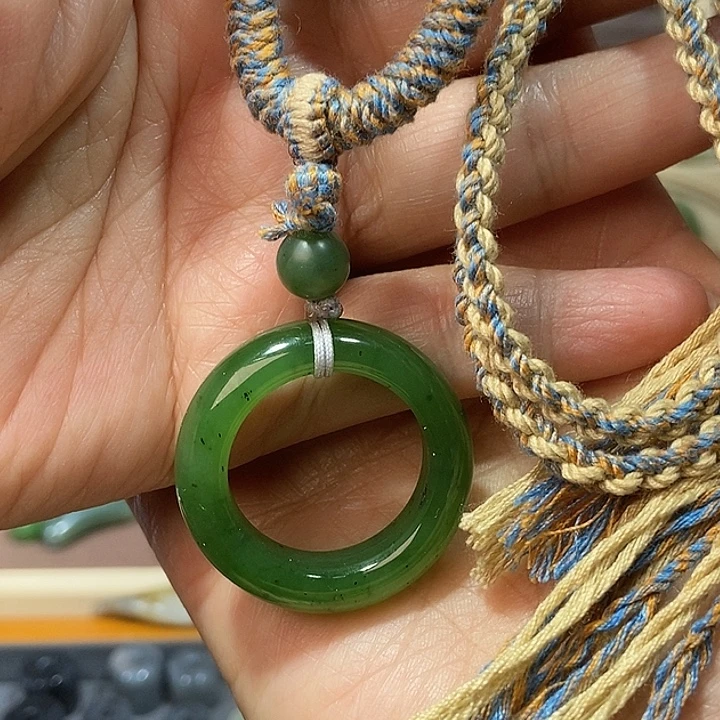 和田玉（糖玉）未镶嵌颈饰