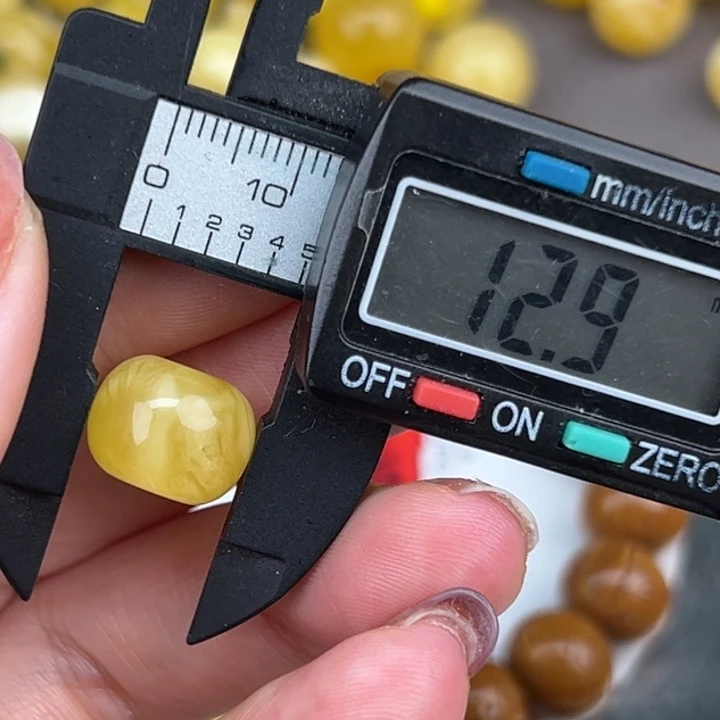 琥珀裸石未镶嵌微瑕869