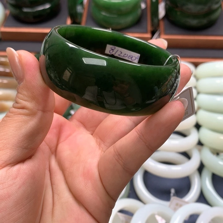 【闪购商品】未镶嵌手镯和田玉（碧玉）