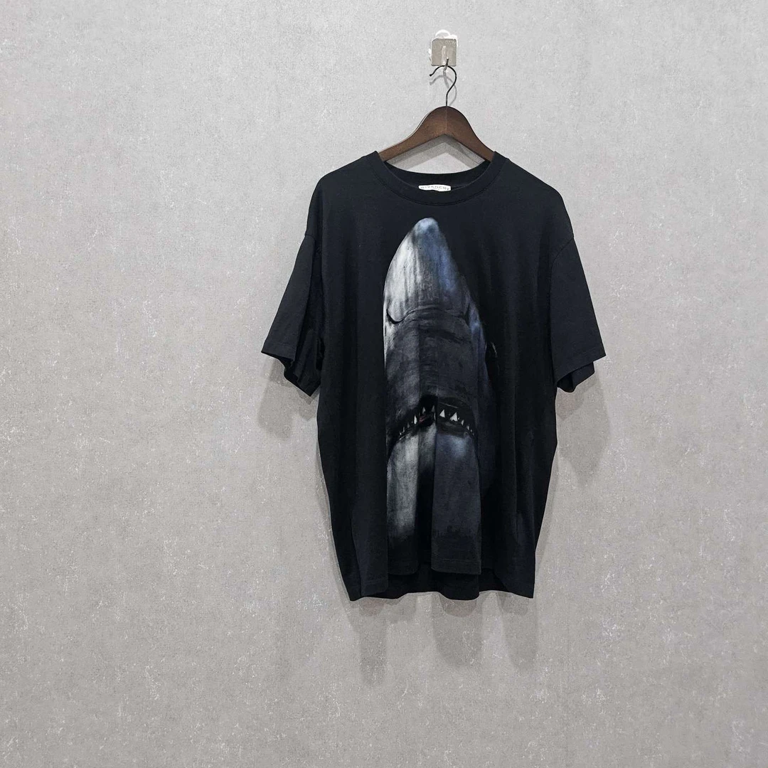 99新 Givenchy/纪梵希 GIVENCHY鲨鱼印花修身圆领短袖XL码003990