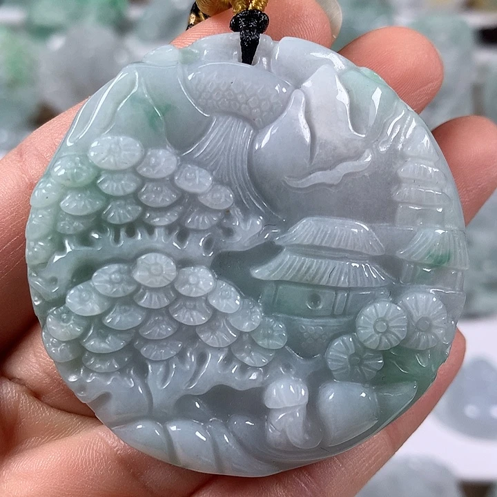 翡翠未镶嵌颈饰山水福利两面工艺福利