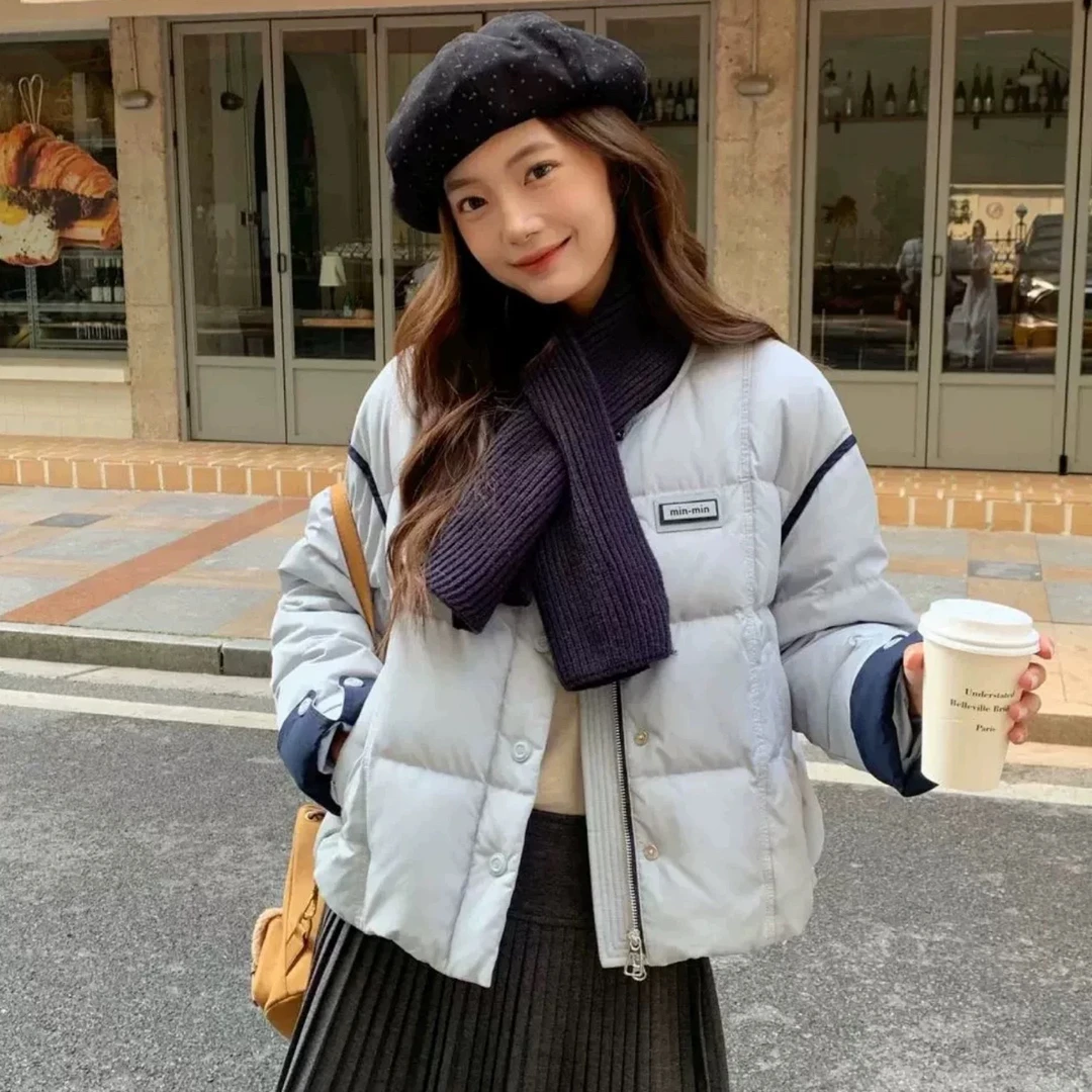 （刘敏服装）9563款配围巾拼接时尚短款女冬季新款轻薄保暖洋气显瘦