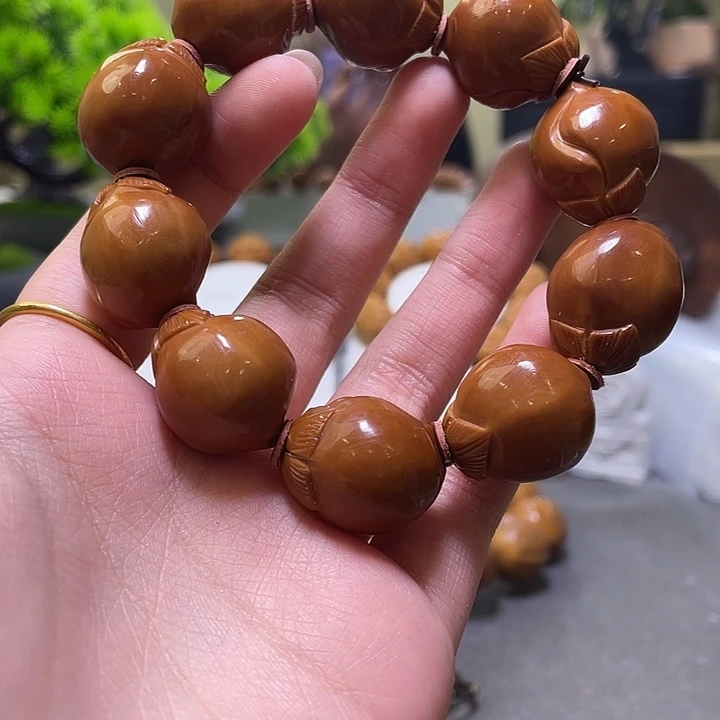 橄榄核吊坠橄榄核雕