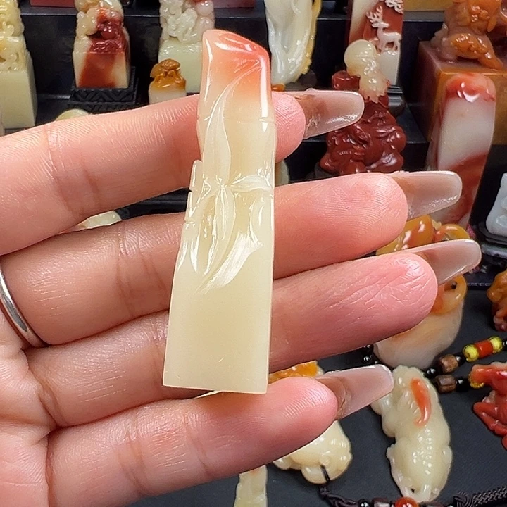 寿山石老性芙蓉石