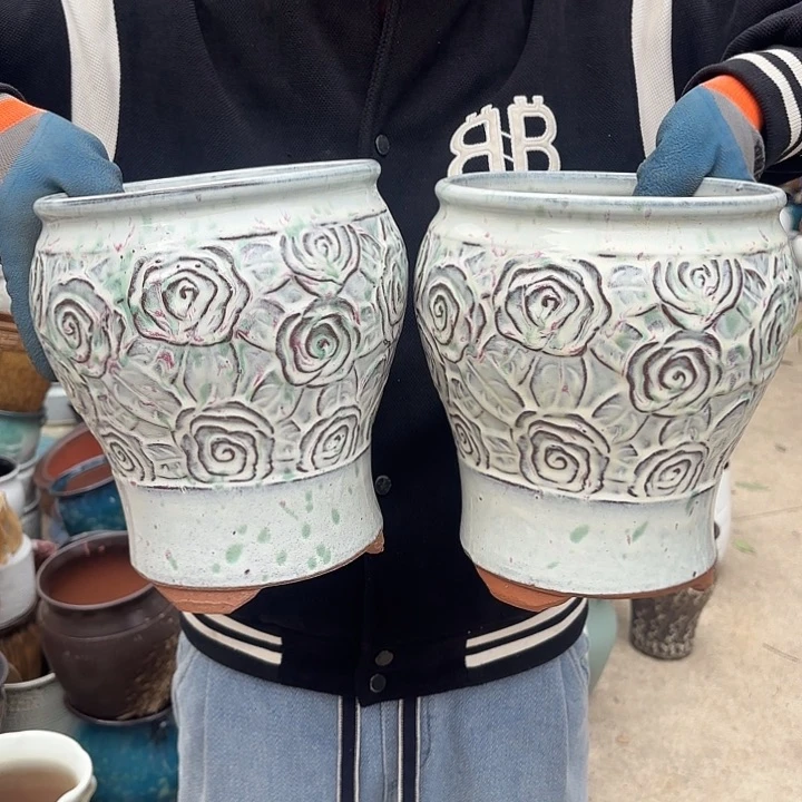 红陶精品玫瑰两个口径18高度22