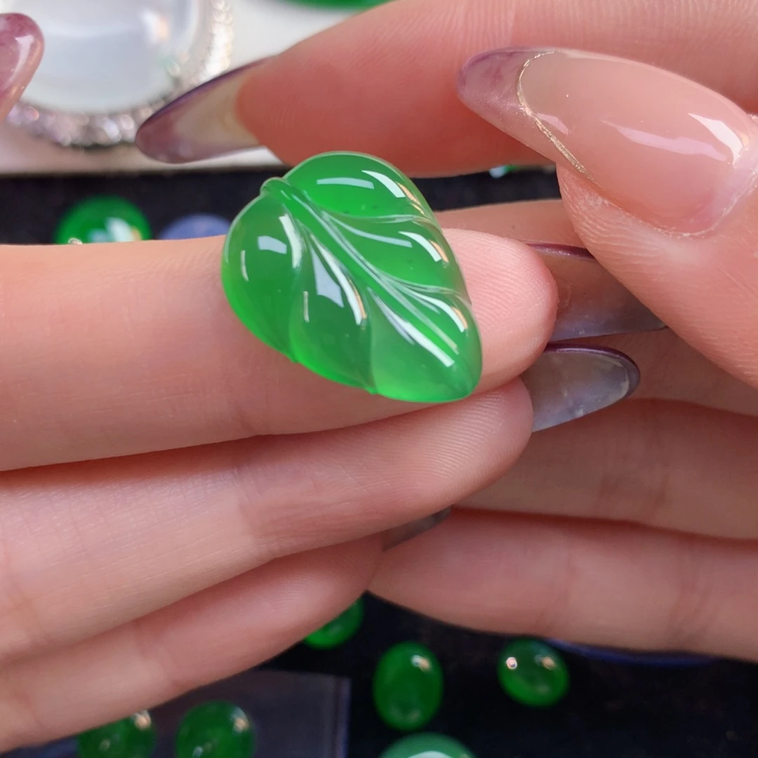 翡翠裸石20.31-15.78-4.20