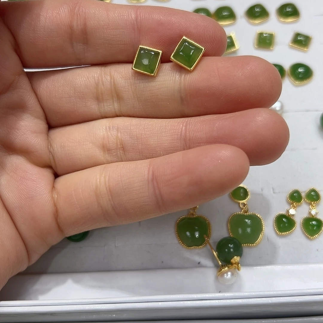 和田玉耳钉银S925镶嵌