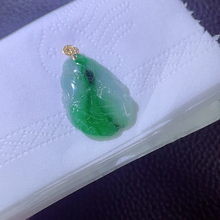 翡翠颈饰18K金镶嵌翡翠