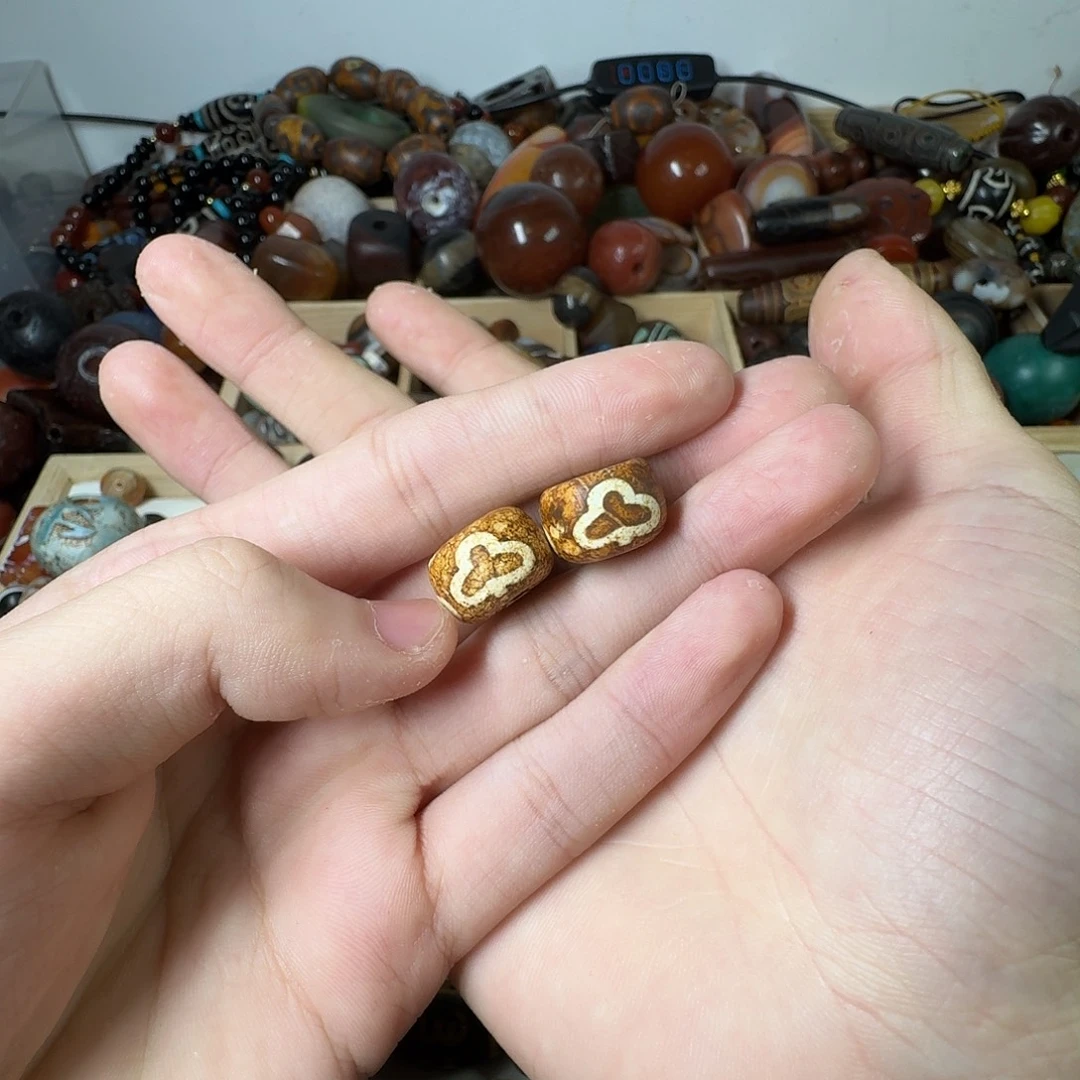 浅***阴玛瑙/玉髓未镶嵌纯天然玛瑙珠子