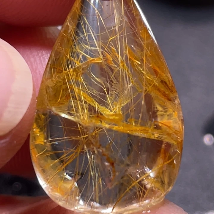 杨***馨未镶嵌颈饰发晶钛晶