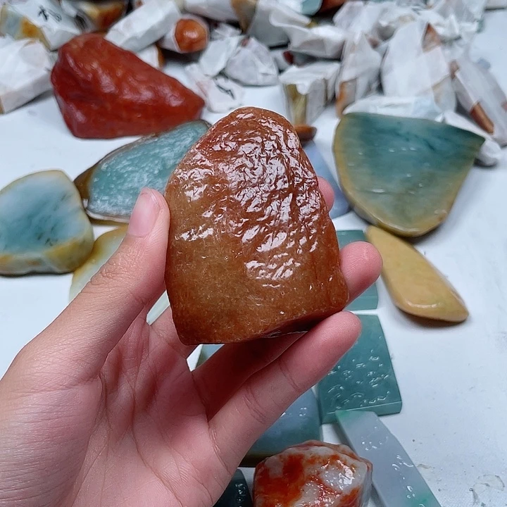 西***门翡翠未镶嵌颈饰翡翠