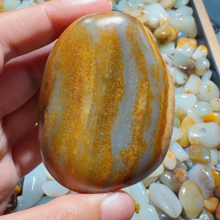 和田玉未镶嵌手链147克