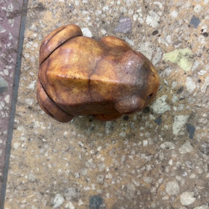 虎***1和田玉（黄玉）未镶嵌把件