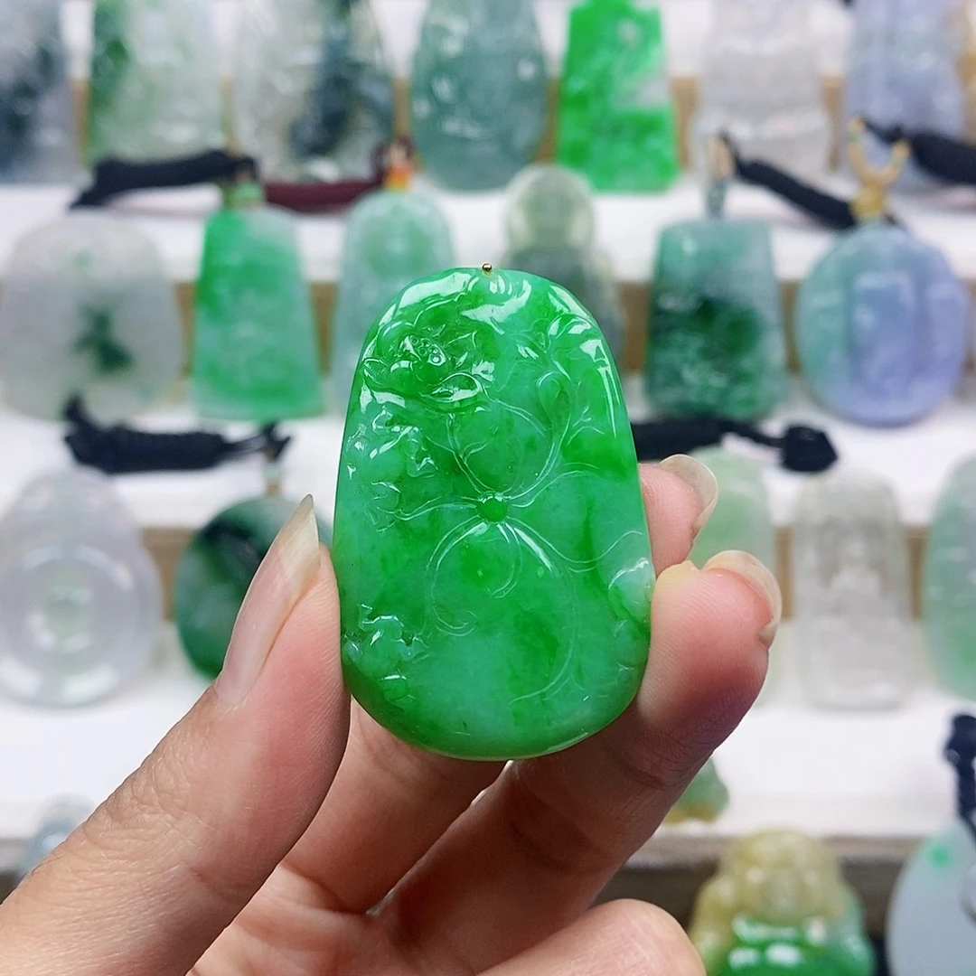 颈饰未镶嵌翡翠荷叶