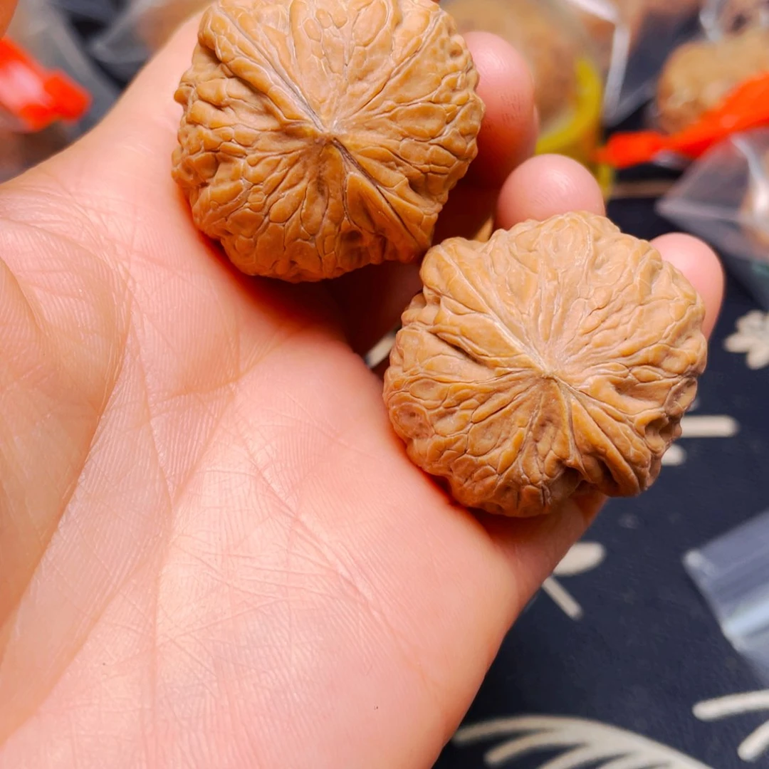 吊坠文玩核桃铁锤妹妹有黄