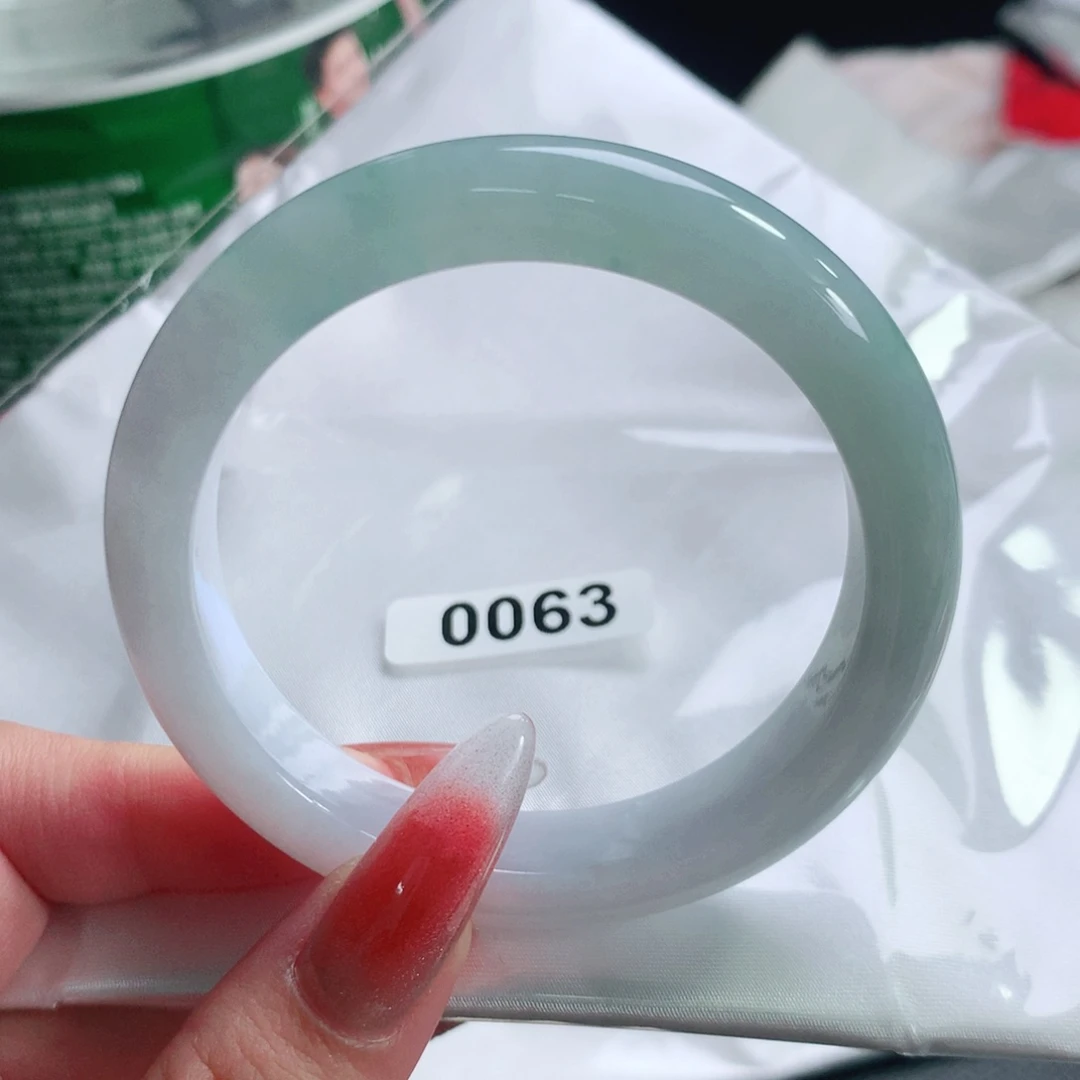 翡翠手镯未镶嵌正圈54.55