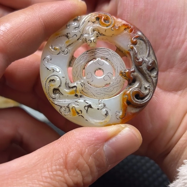 和田玉（糖玉）未镶嵌挂件