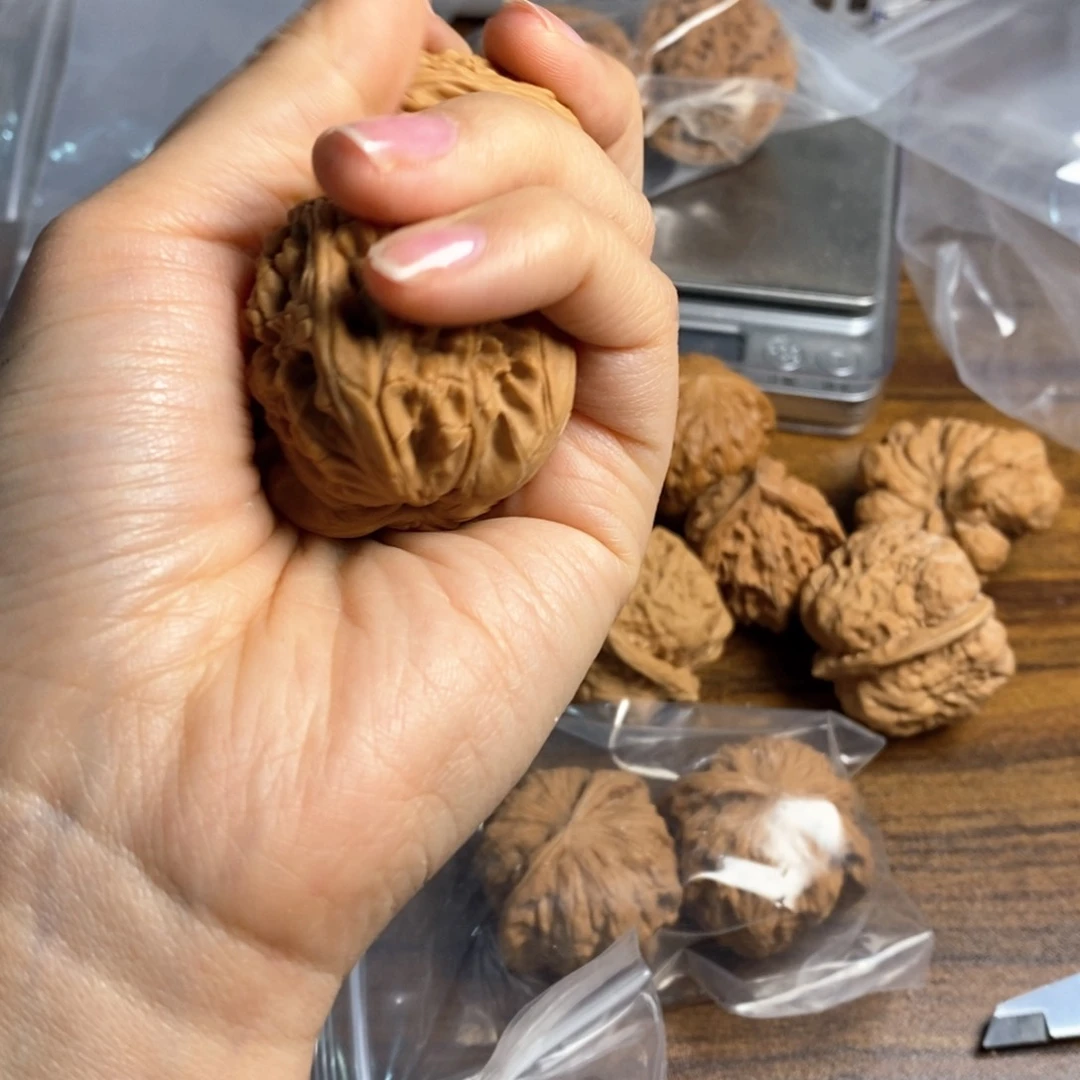 文玩核桃吊坠未**续野果