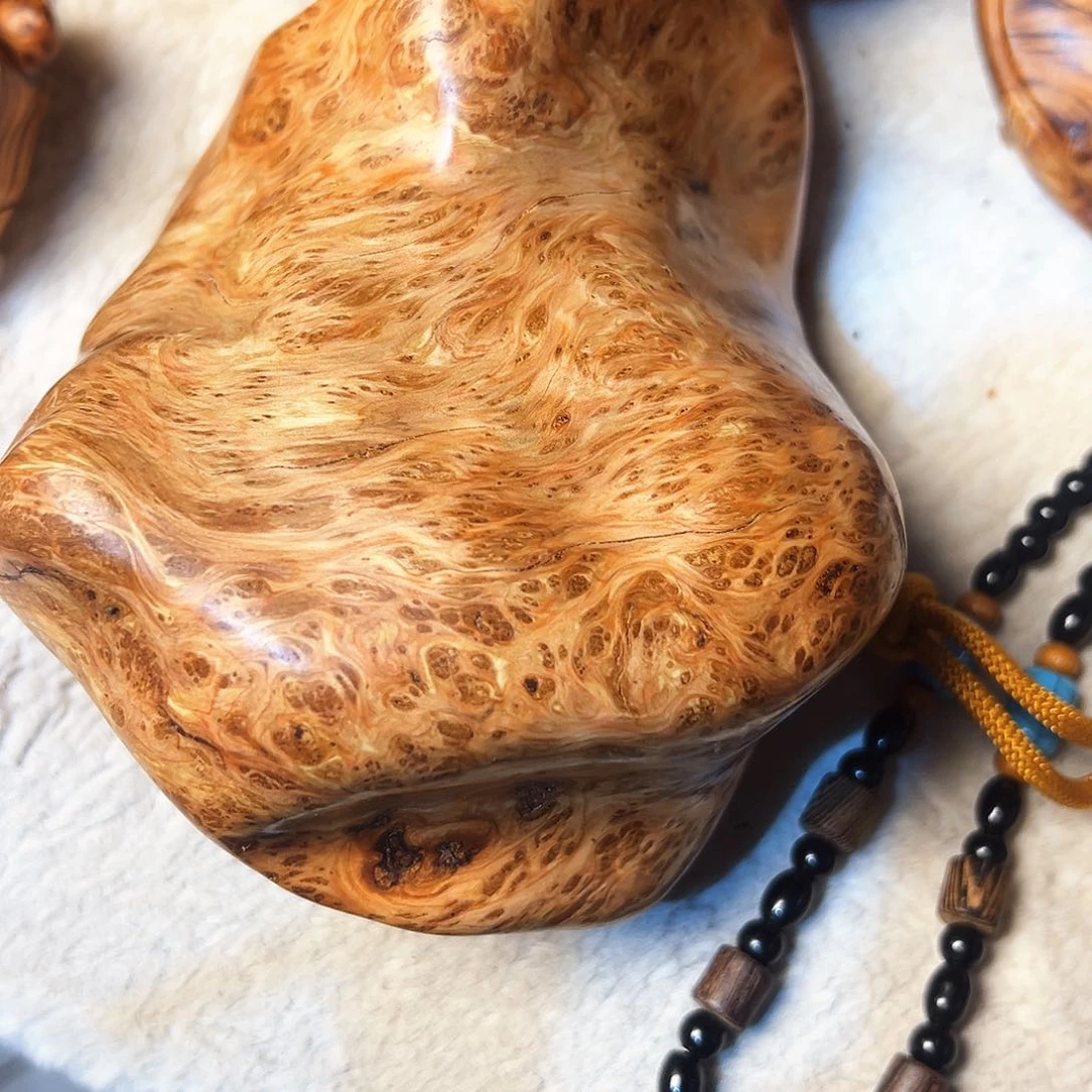 柏木冬*韵樱子瘤摆件一个