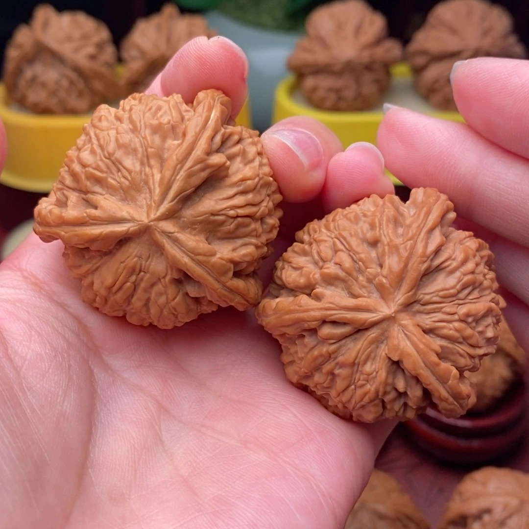 文玩核桃把件白奔43