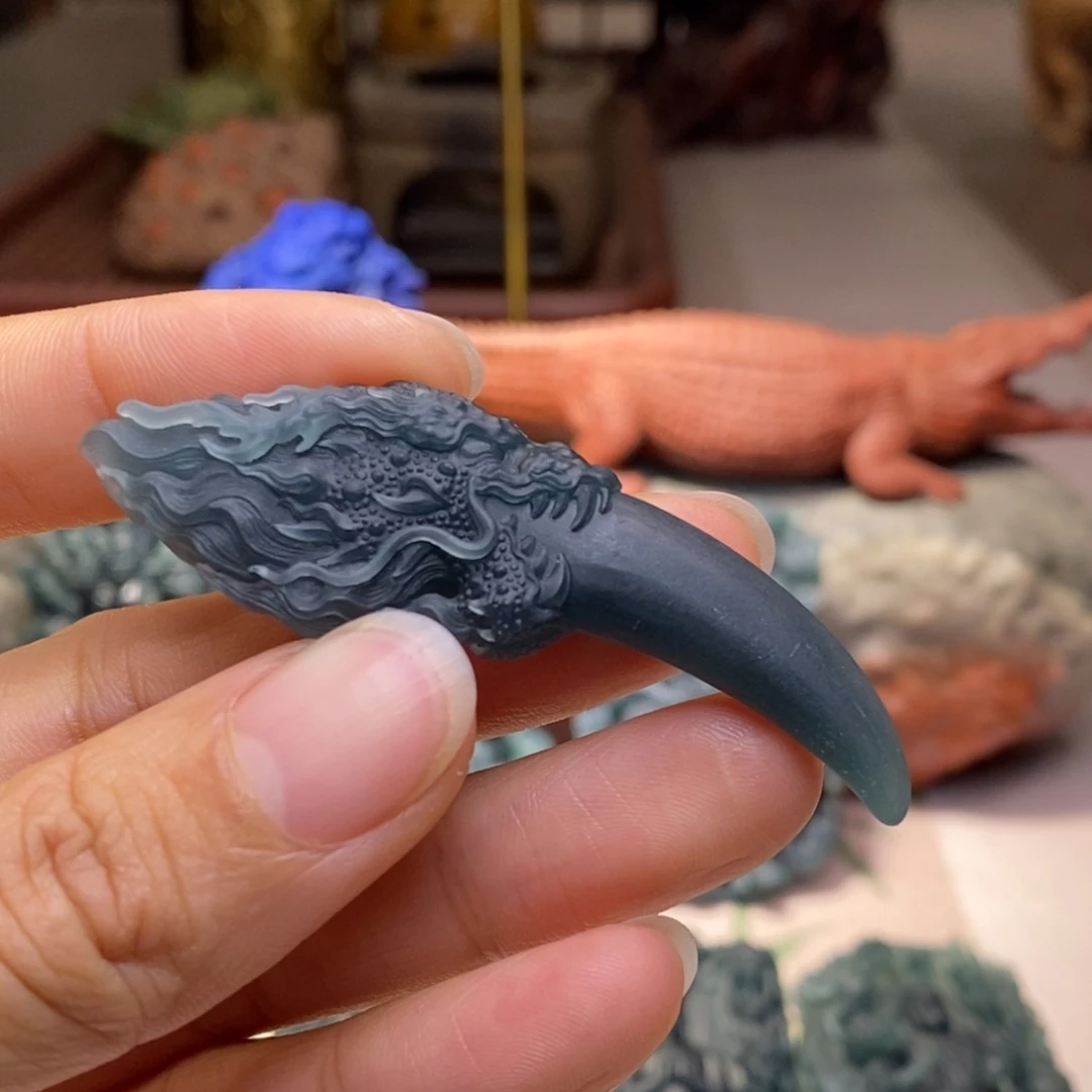 K***g定制翡翠未镶嵌毛货不退不换