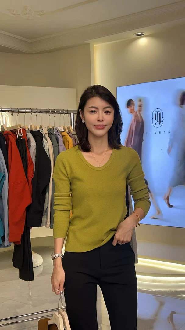 李园家1号店-3360-韩系休闲风纯色长袖针织衫