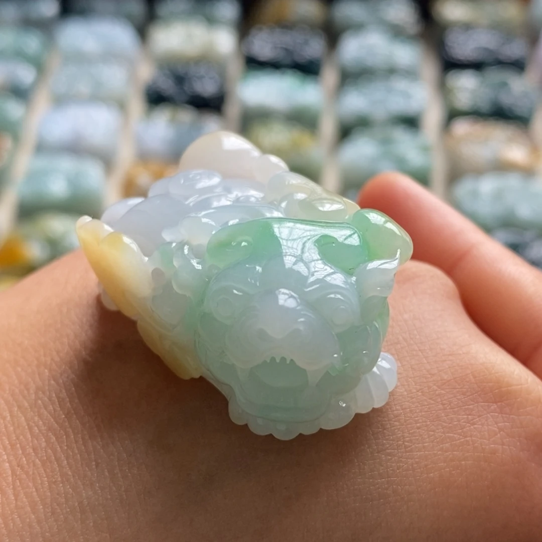 翡翠未镶嵌颈饰天然翡翠貔貅吊坠